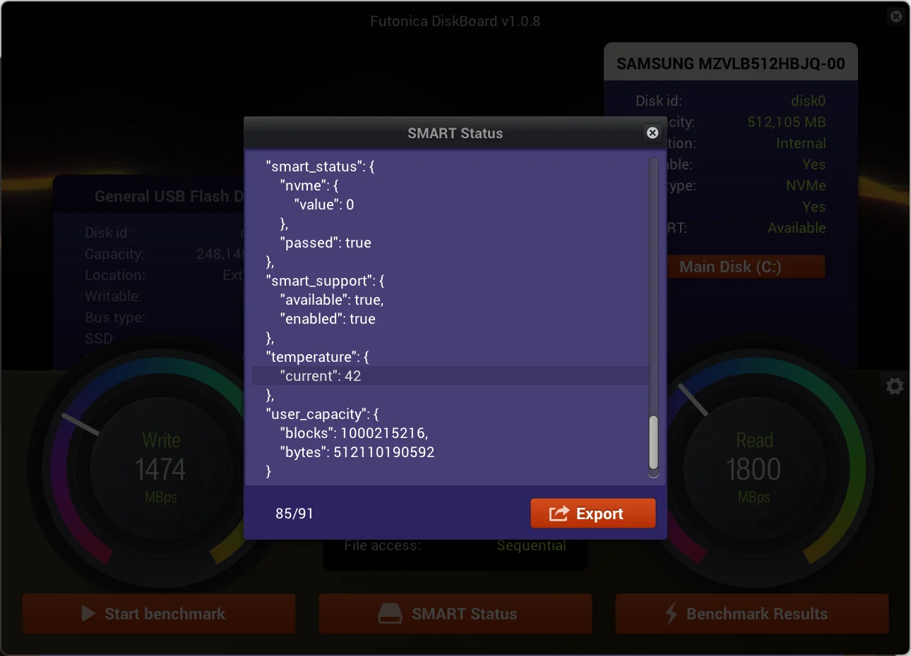 DiskBoard S.M.A.R.T. status window showing health, temperature and capacity for an NVMe drive
